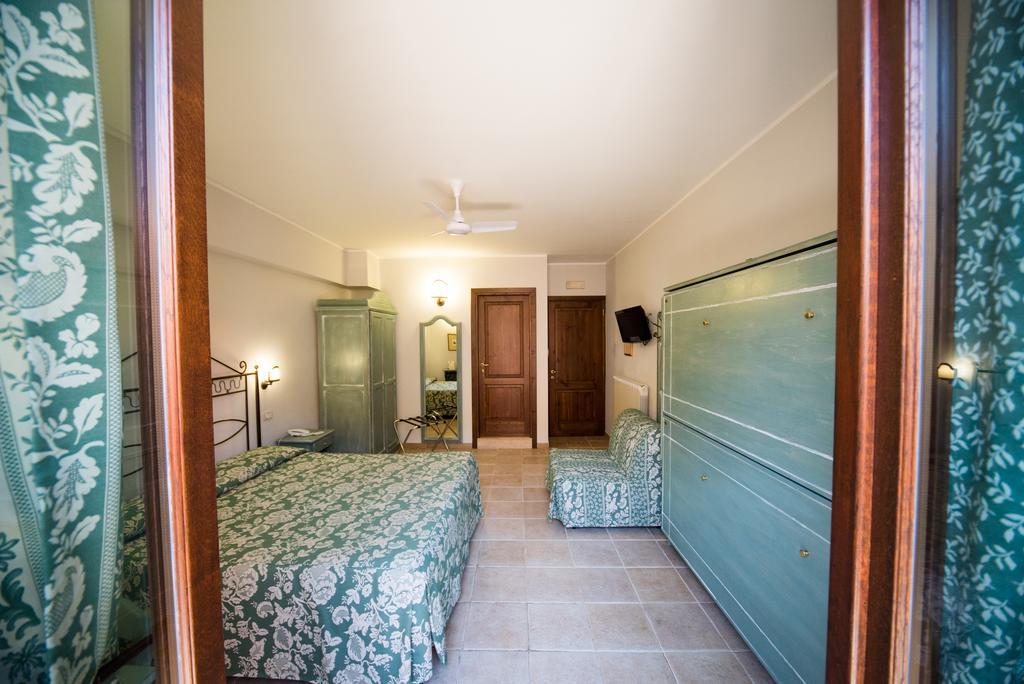 Hotel Il Tiglio (Adults Only) Castel Di Sangro Exterior photo